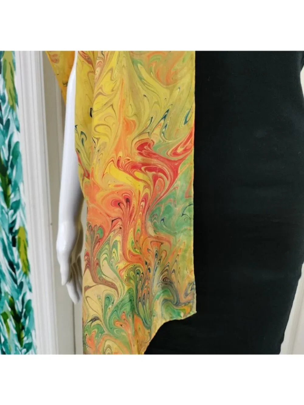 Vintage Sunny Rainbow Dyes Hand-Marbled Silk Scarf Neckwear Multicolor Length 28